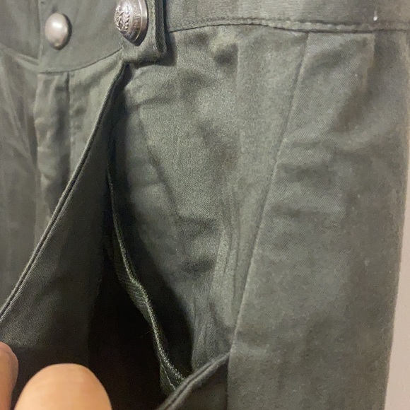 Moussy quality army green shorts with pockets - Picture 4 of 14